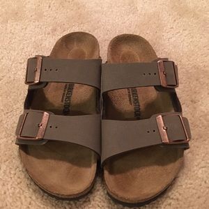 Kids Birkenstock Arizona size 33